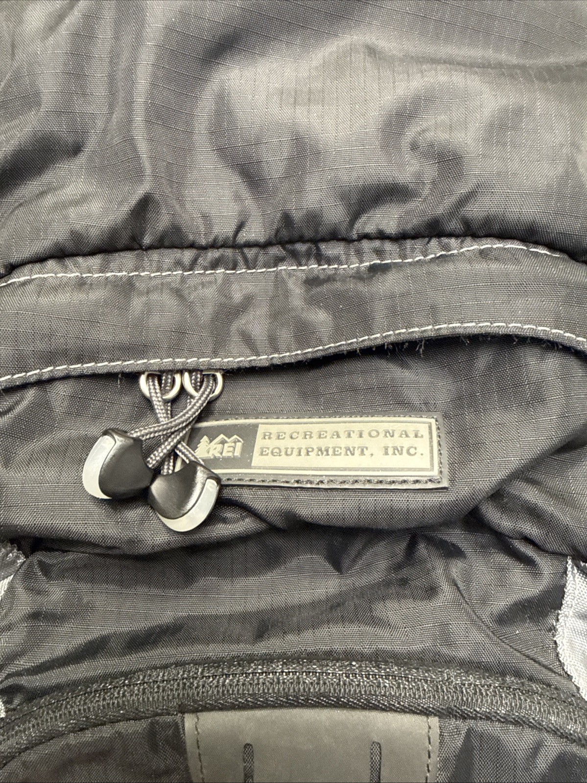 REI Lookout Hiking Backpack Black Gray Daypack Trail Outdoor Gear Padded Straps