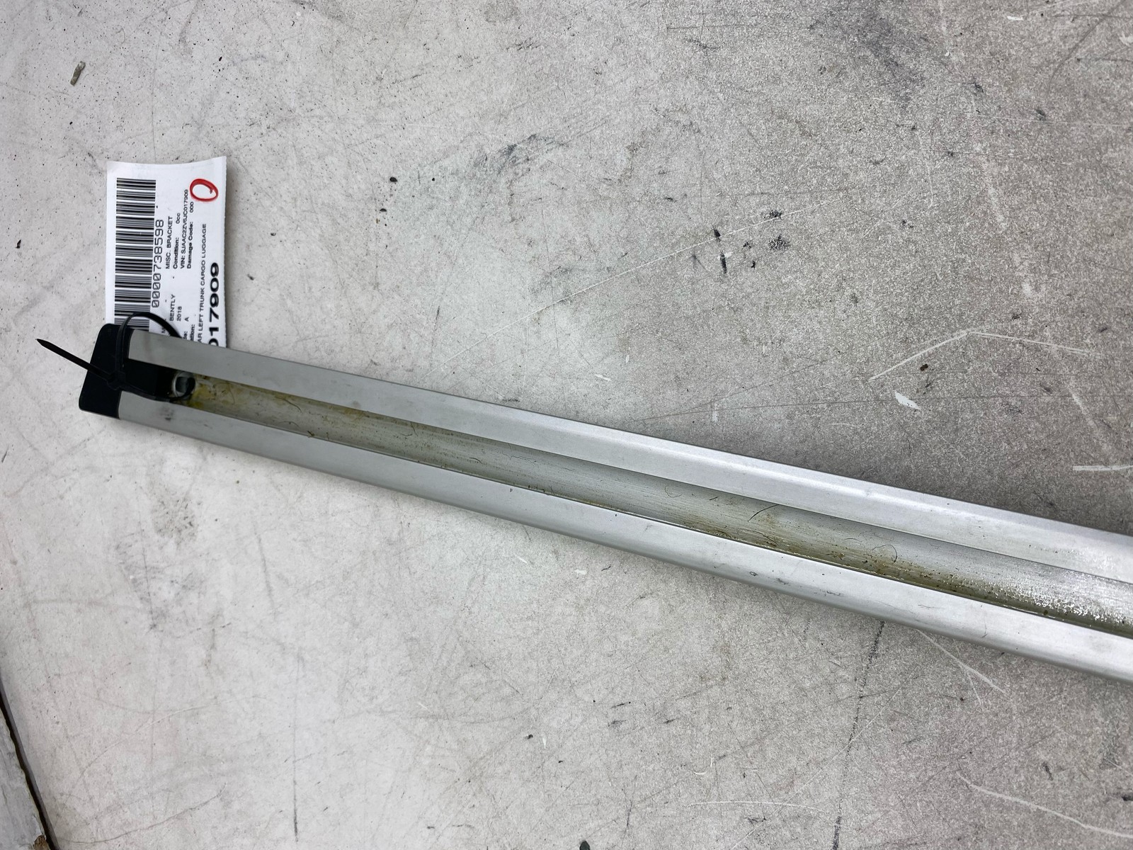 2015-2020 BENTLEY BENTAYGA REAR LEFT TRUNK CARGO LUGGAGE FLOOR RAIL 36A863555