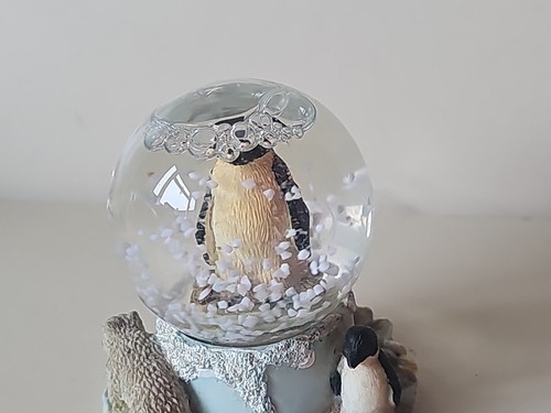 Regency Fine Arts Small Penguin Snowglobe Waterball 6cm Tall - Picture 7 of 15