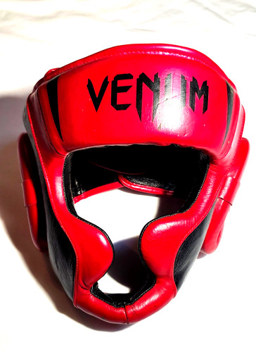 Venum Elite Headgear - Red/Black - Excellent Condition - Boxing/MMA/Muay Thai