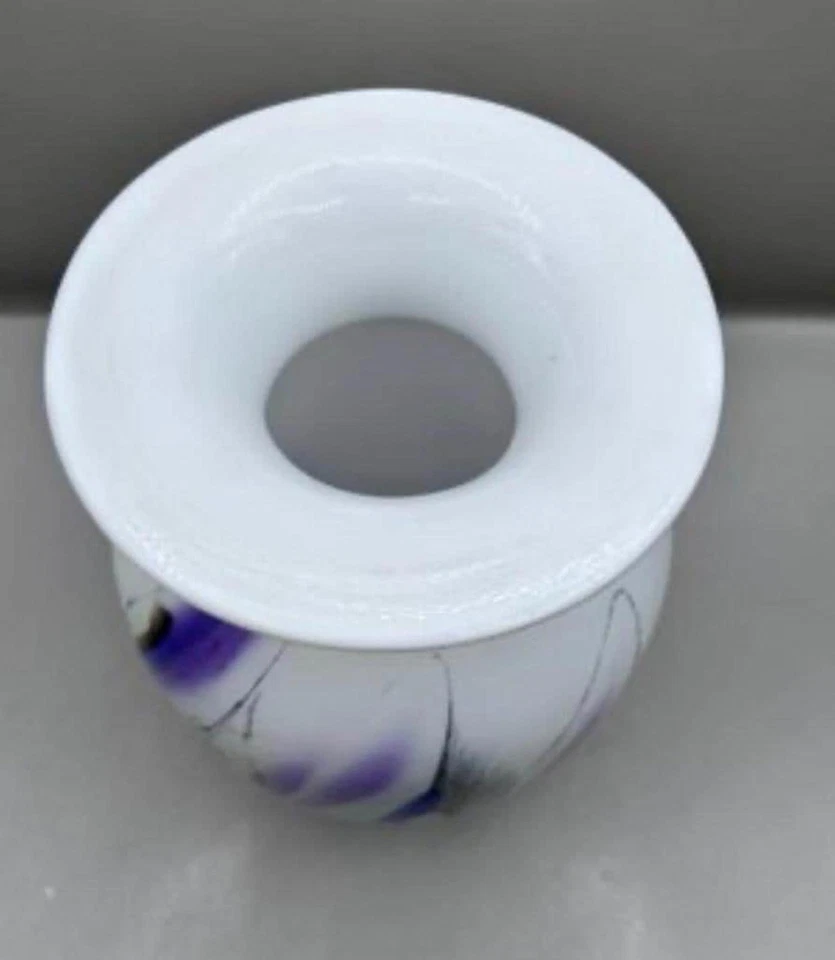 Jarrón italiano vintage de cristal de Murano blanco y púrpura Foto 3 de 4