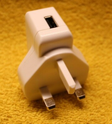 USB Power AC/DC Adapter UK Stecker Netzteil SK01G-05000100B 5V = 1A