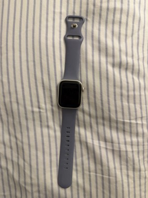 Apple Watch Series 8 GPS + Cellular 41mm StarlightAluminum Case