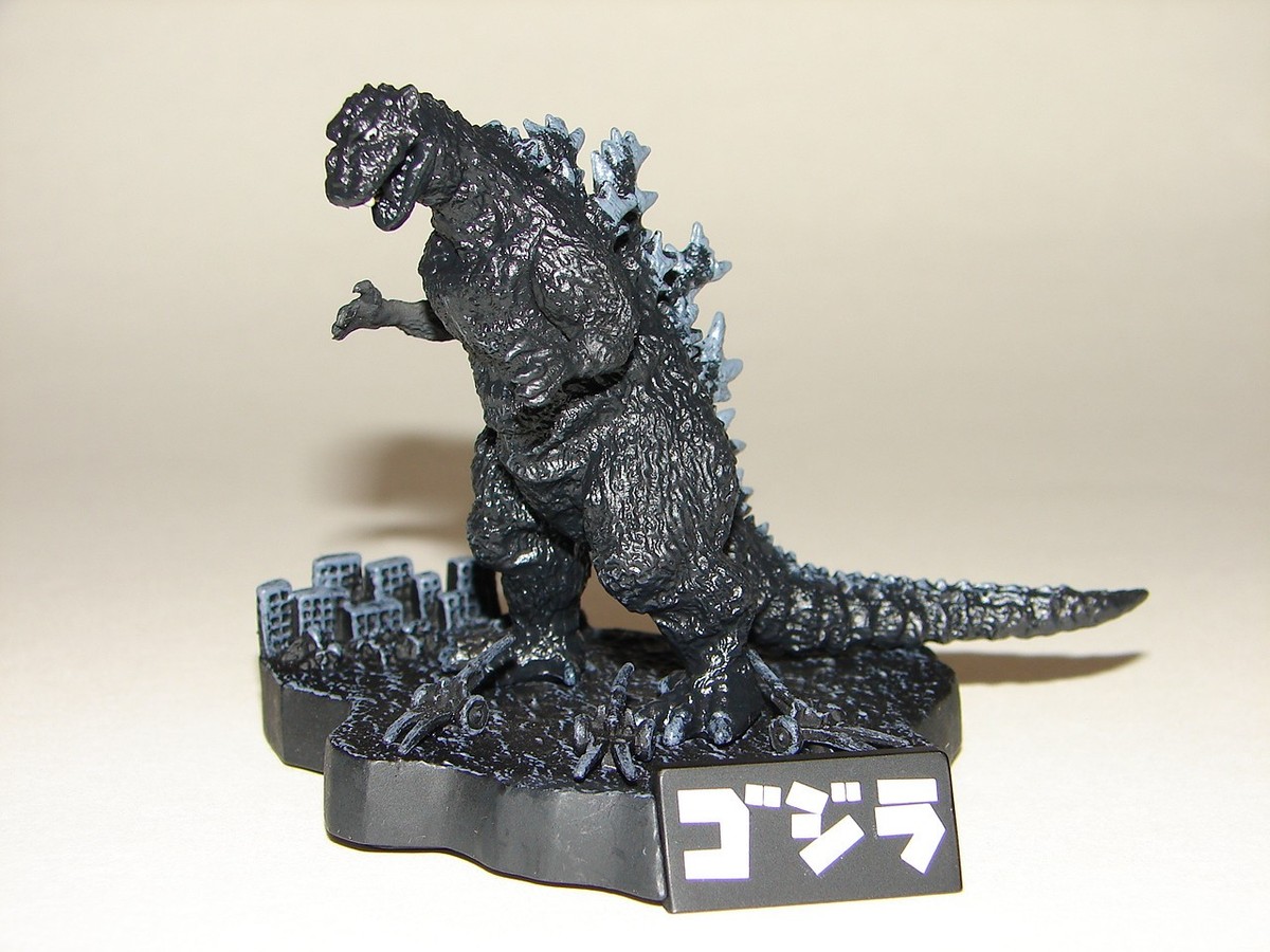 Godzilla 1954 Diorama Figure from Yuji Sakai Godzilla Appearance