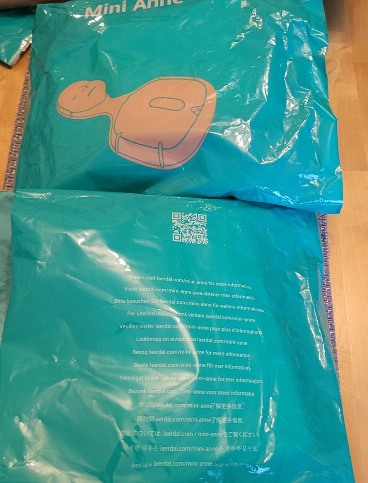 Mini Anne CPR AED Training Kit with Inflatable Manikin and aed unit ...