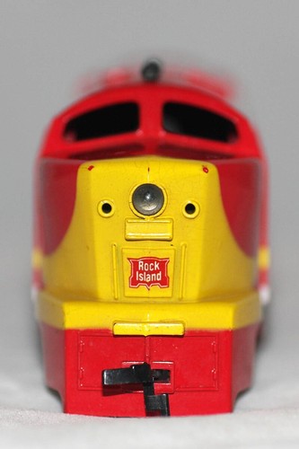 Mantua/Tyco Baldwin RF-16 Shark Nose Diesel Rock Island locomotive shell - Picture 4 of 4