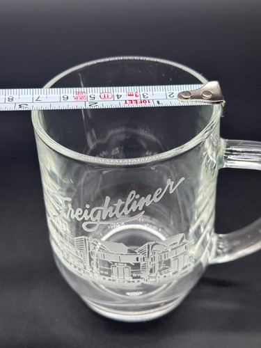 Vintage Freightliner Truck CUT Glass Mugs RARE 4 inch - Picture 6 of 6