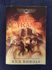 The Red Pyramid (The Kane Chronicles, Book 1) by Riordan, Rick + Free Gifts!!!!
