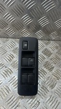 NISSAN QASHQAI ACENTA+2  2010 1.4L RIGHT FRONT ELECTRIC WINDOW SWITCH 25401BR00A