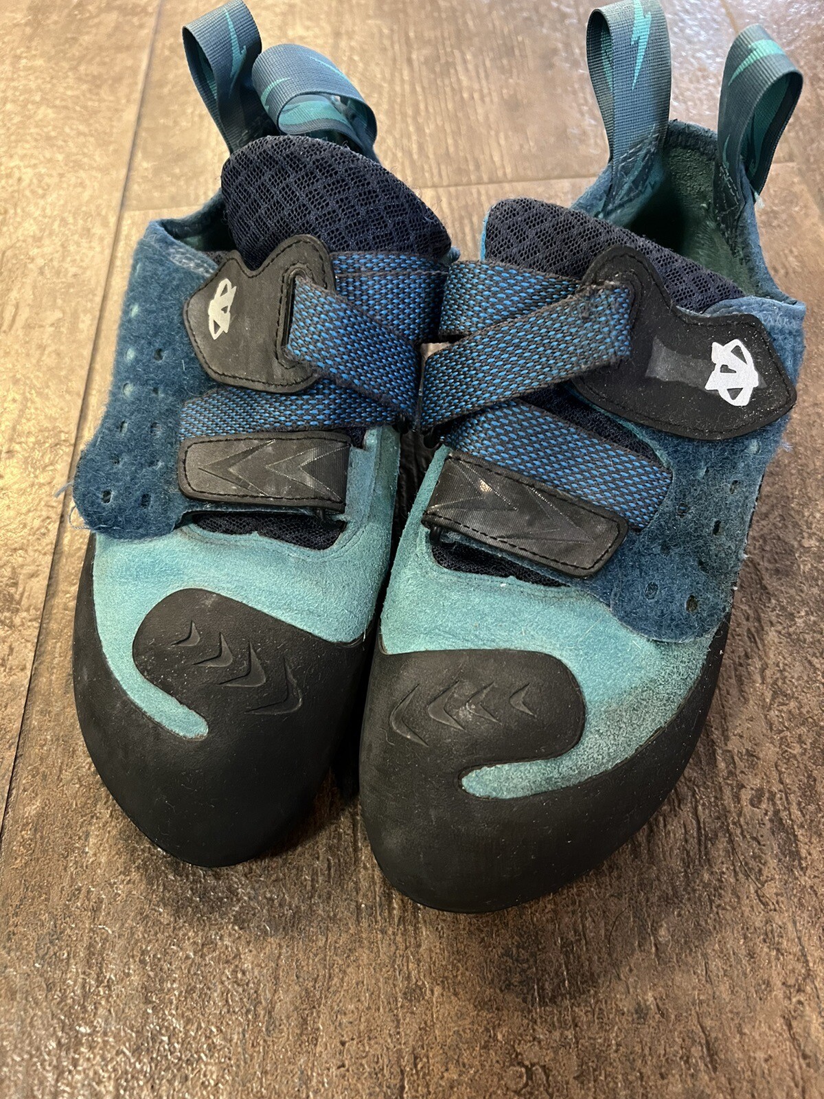 Evolv Trax Rock Climbing Bouldering Shoes Size 10 EUR 41.5 Preowned eBay
