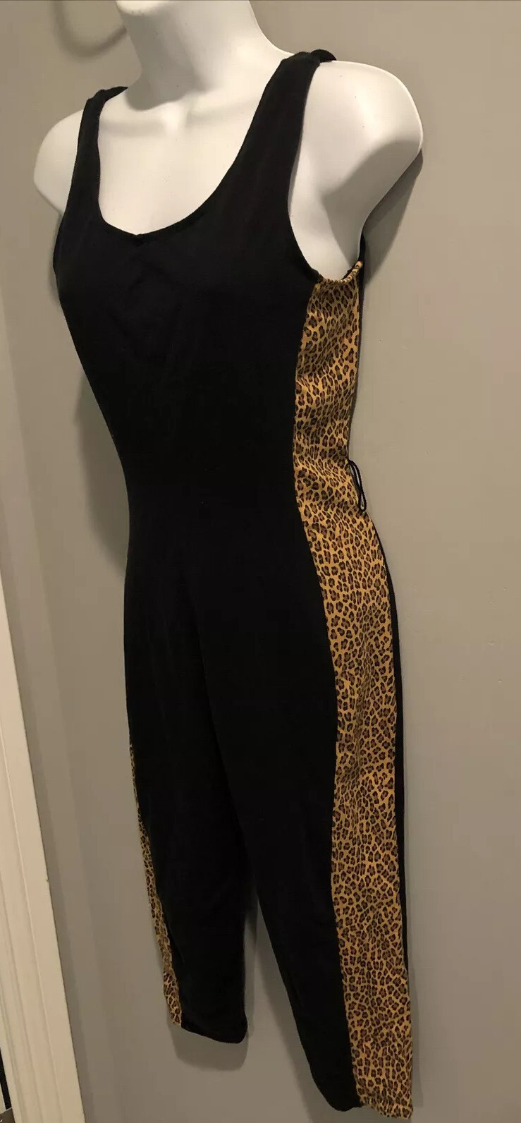 Picture 1 of 6