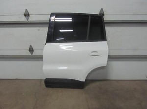 09-17 VOLKSWAGEN TIGUAN Left Rear Driver Privacy Tint Electric Door Candy White