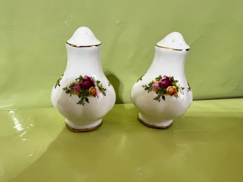Royal Albert Old Country Roses Salt & Pepper Shakers England