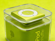 ✨Nuovo Sigillato✨ Apple iPod shuffle 4a Generazione (Ultimo Modello) Giallo (2 GB)