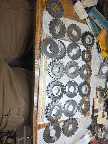 LOT OF 20 HSS SLITTING SAWS & MILLING CUTTERS 1/16" TO 1/2" CUT WIDTHS R&B, B&S