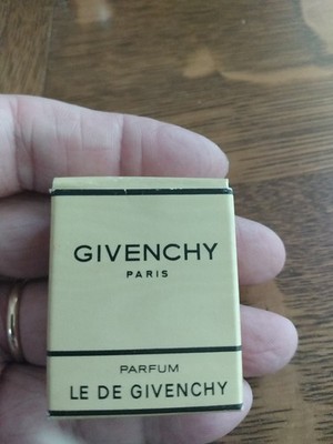 Vintage GIVENCHY 1ml  1/30 Oz VINTAGE PARFUM  Perfume ( WITH BOX )