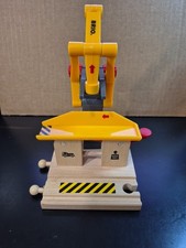 BRIO Wooden Railway 33280 Freight Goods Station Crane