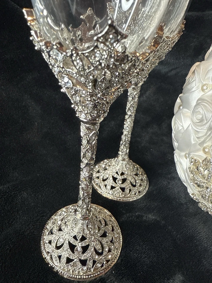 🥂Juego de boda de lujo - Flautas de cristal champán, almohada de anillo y ramo de rosa satinado Foto 4 de 4