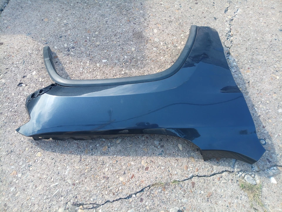 2011-2022 Jeep Grand Cherokee Limited Passenger (R) Fender w Molding #55369596AG - Image 3 of 4