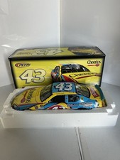 LIMITED EDITION Bobby Labonte 43 Cheerios 2007 Charger
