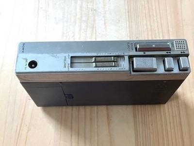 Sony Walkman TPS-L2 First generation stereo cassette player Retro