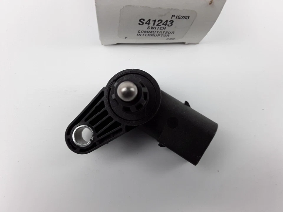 Interruptor de luz de respaldo para Dodge Ram, Ram 2500 3500, Jeep Wrangler Liberty Foto 2 de 4