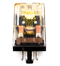 Square D 8501 Relay KP12 P14 24VAC Coil DPDT 10 Amp Octal Plug In