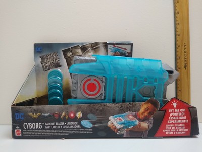 Justice League Cyborg Gauntlet Blaster DC FGM32