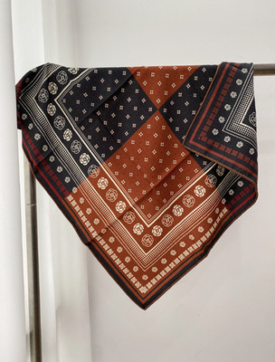 70% Cashmere 30% Silk 27'' Bandana Shawl totem Print Scarf Wrap Neckerchief new