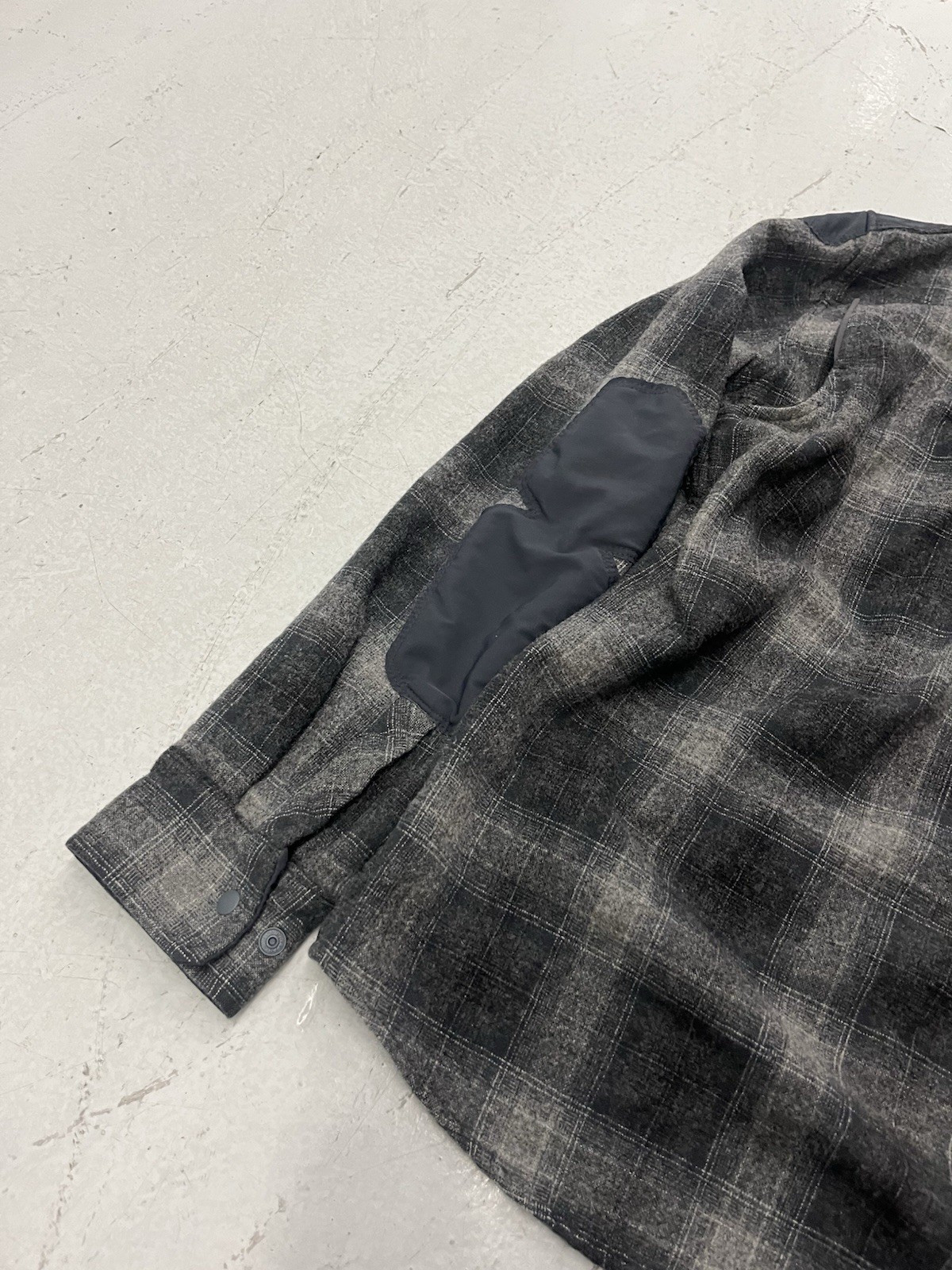 Kitsbow Pendleton Icon Snap Button Flannel Wool S… - image 10