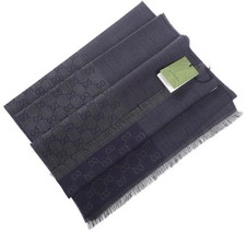 NEW GUCCI NAVY BLUE CHARCOAL GRAY GG WOOL REVERSIBLE LOGO SHAWL WRAP SCARF UNIS