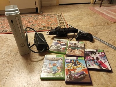 Microsoft Xbox 360 Console Kinect Bundle w/ Controller, Minecraft, 5 Games