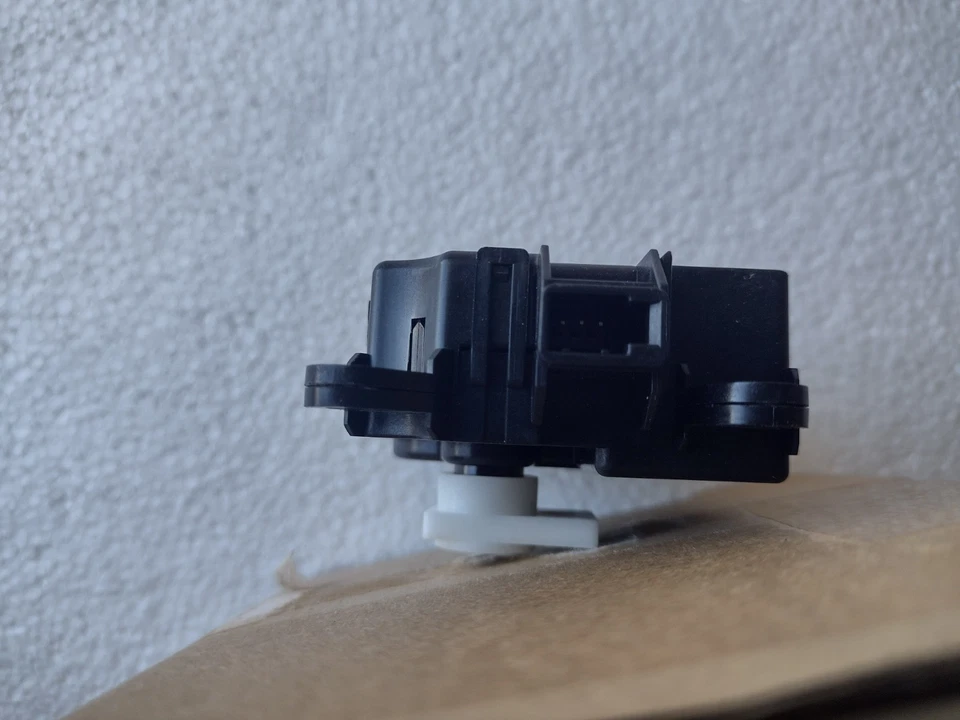 27741-4GF0A, PASSANGER SIDE MODE ACTUATOR FITS INFINITI Q50 & Q60 2017- 2024 - Image 4 of 4