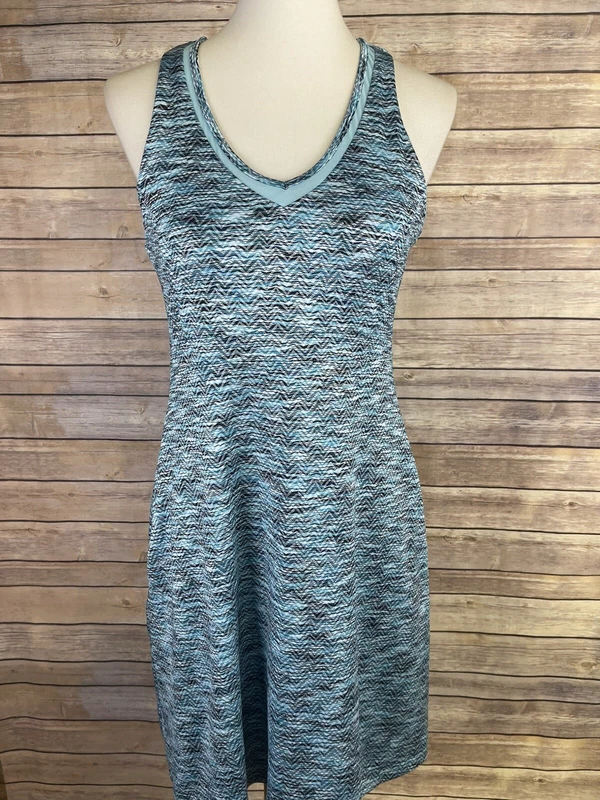 mpg activewear attached bra chevron stretchy performance 