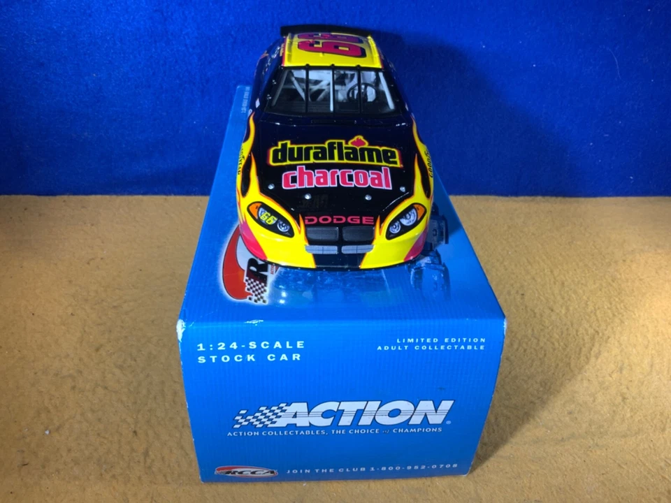 T9-95 Rusty Wallace #66 Duraflame reverso - 2004 Dode Intrepid Club Car #327/408 Foto 2 de 4