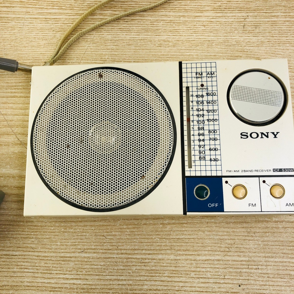 Vintage Sony ICF-S30W FM AM 2 Band Receiver Portable Radio Japan