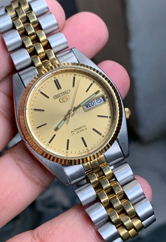 Seiko 5 vintage Fluted bezel 7009