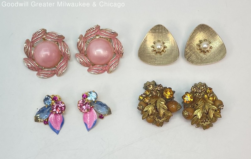 Vintage Gold Tone Faux Pearl Rhinestone Mixed Variety Earring Lot, 54.6g