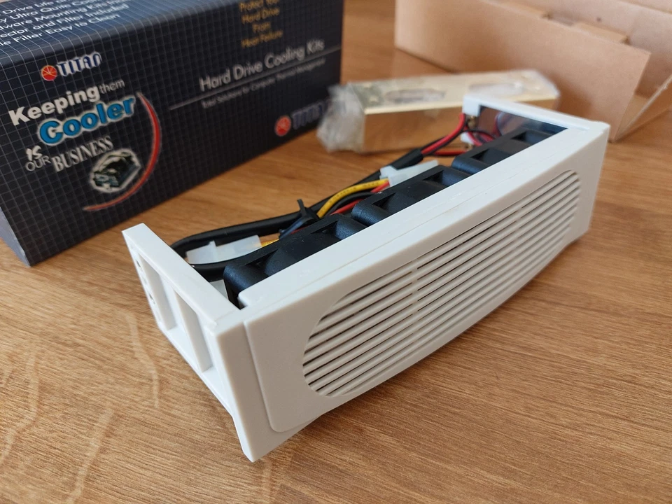 TITAN TTC-HDC3 Hard Drive Cooler HDD Fan Cooler 5.25 inch - Image 3 of 4