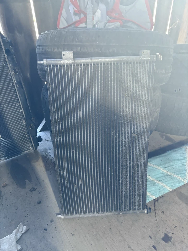 交流电空调冷凝器适用于带接收器干燥器适用于本田思域 2003 2004 2005 年原始设备制造商二手! — 第 2/4 张图片