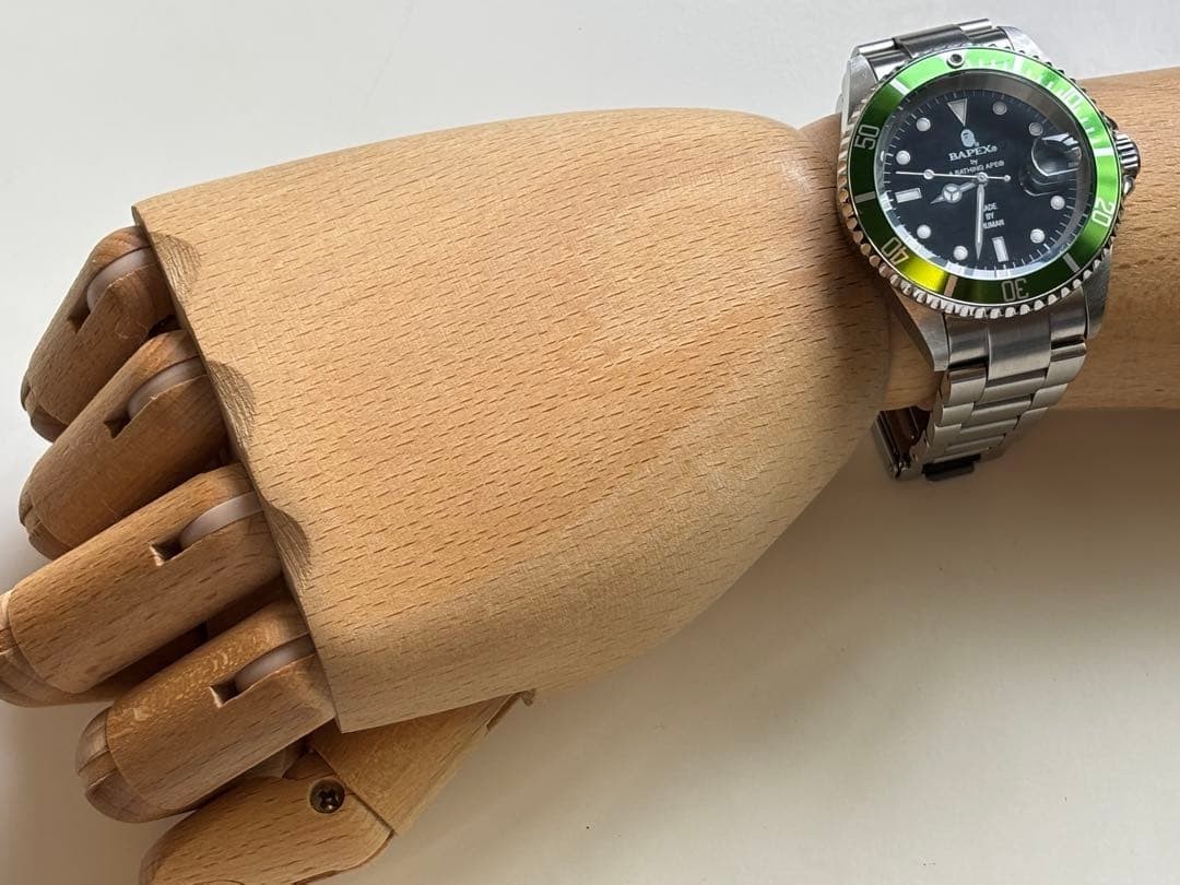 A BATHING APE BAPEX Watch Green Limited Vintage Box Included