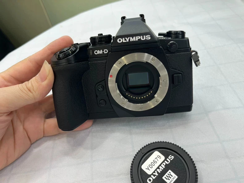 Olympus OM-D E-M10 Mark II Digital Cameras for Sale - Shop New