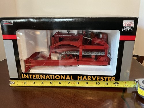 Vintage 2002 SpecCast 1/16 Diecast International Harvester TD-14 Crawler WBlade - Picture 2 of 8