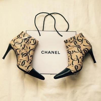 CHANEL Talon Bottines Chaussures Bottes Femme 36 1/2 Coco Mark Beige Noir - Photo 1/4