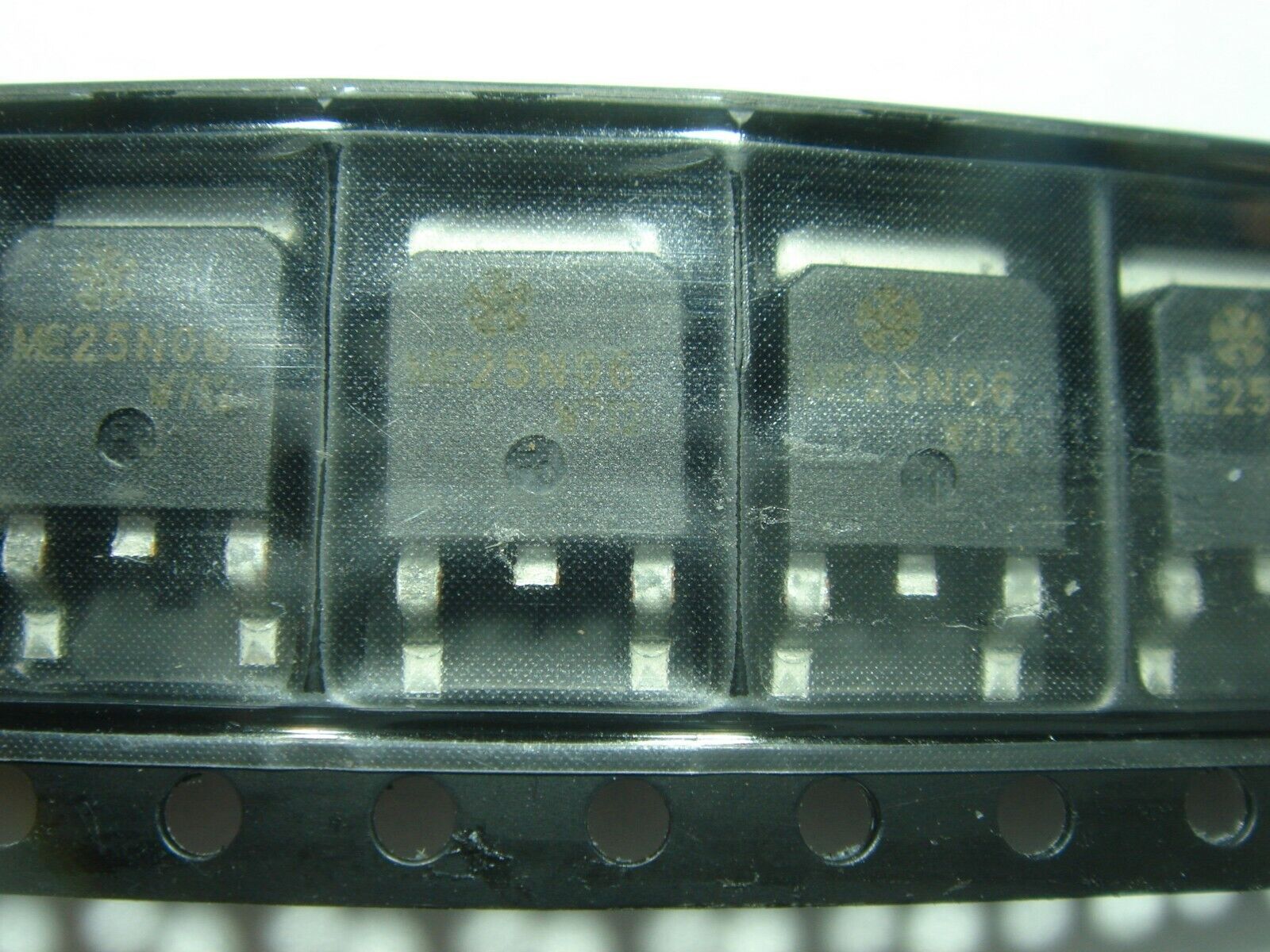 Foto 1 di 1