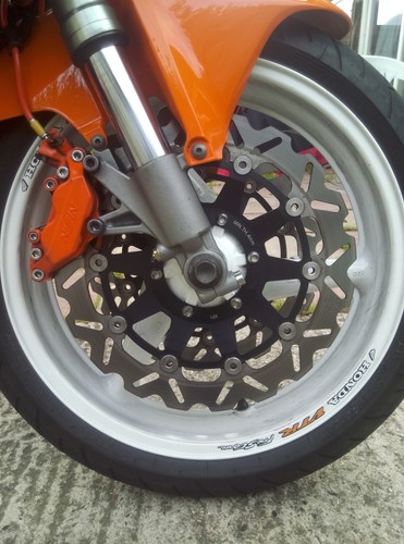 Honda Firestorm VTR1000F - Picture 7 of 12