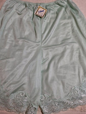 VTG RETRO INTIMAS WOMEN'S KNICKERS PANTS NYLON W/LACE KNEE LENGTH MINT GREEN XL