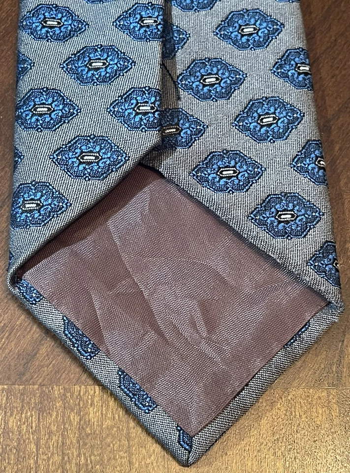 Vintage Botany 500 Blue 95% Polyester 5% Silk Men’s Neck Tie - Image 2 of 4