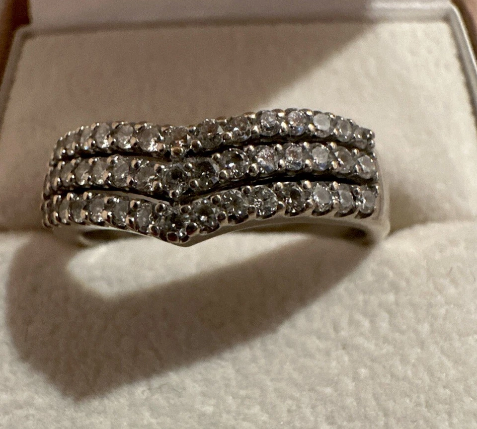 Saphirring, WG 750, Saphire weiß,  Gr. 57, 4,64 Gramm