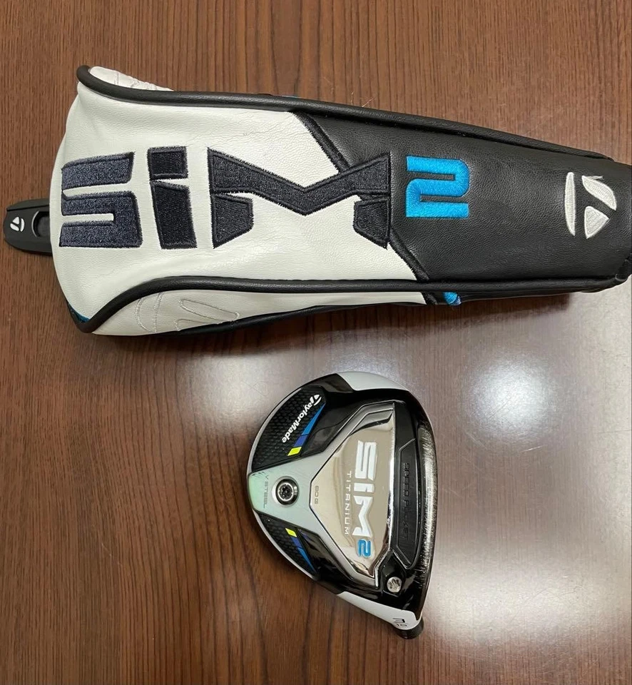 TaylorMade SIM2 3W 15 Fairway Wood HEAD ONLY Right Handed TITANIUM Headcover - Image 2 of 4